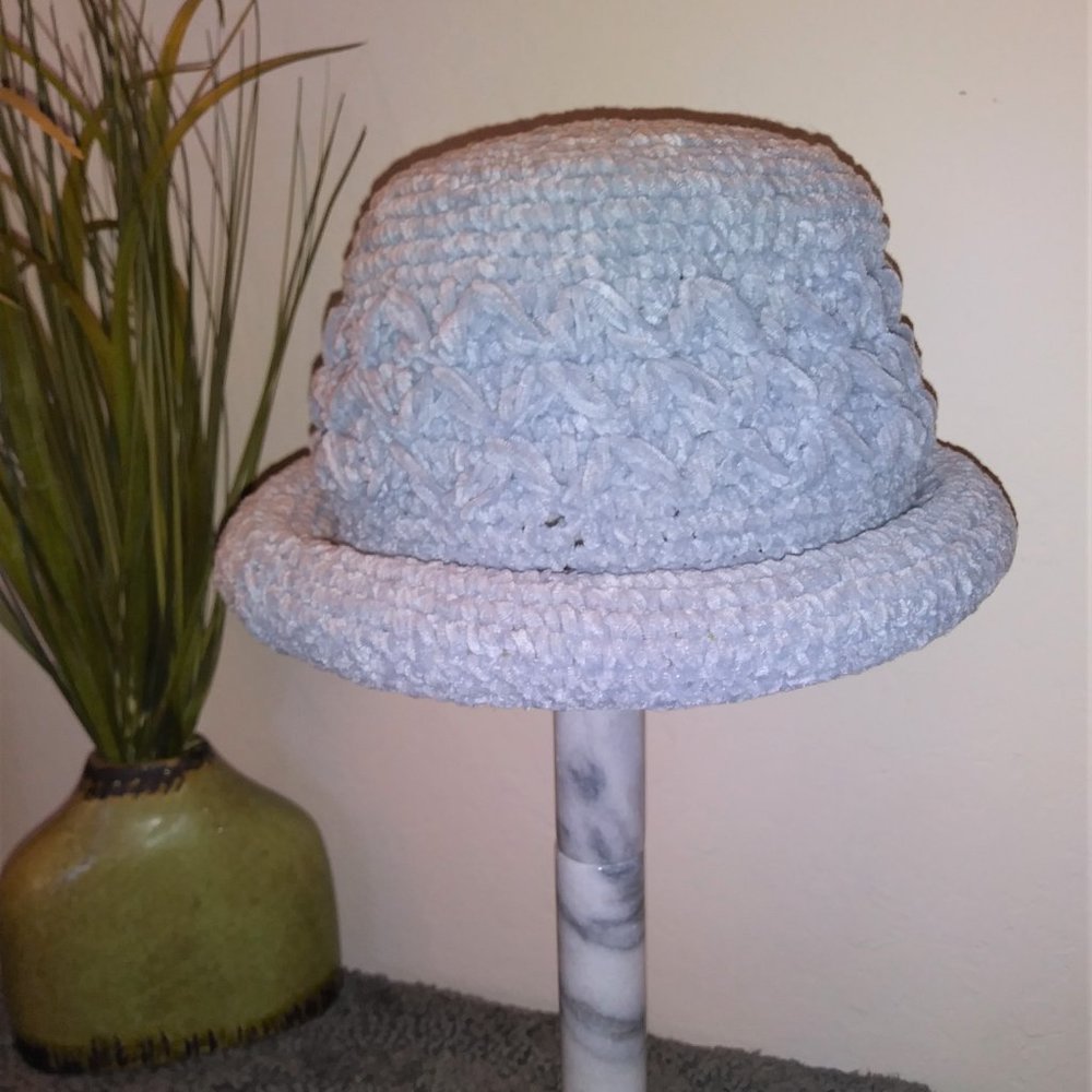 GRAY KNIT HAT, LOOKS LIKE VELVET